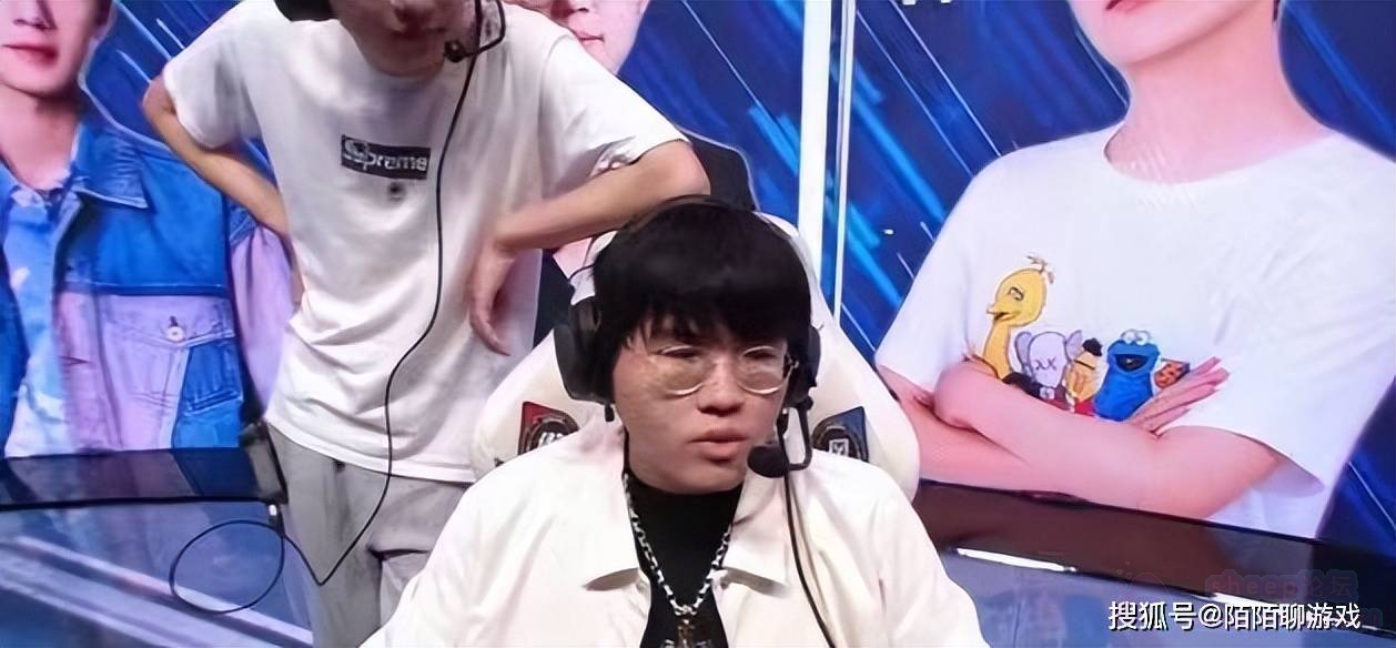 Ku39Op4Pf4ALAaaa.jpg